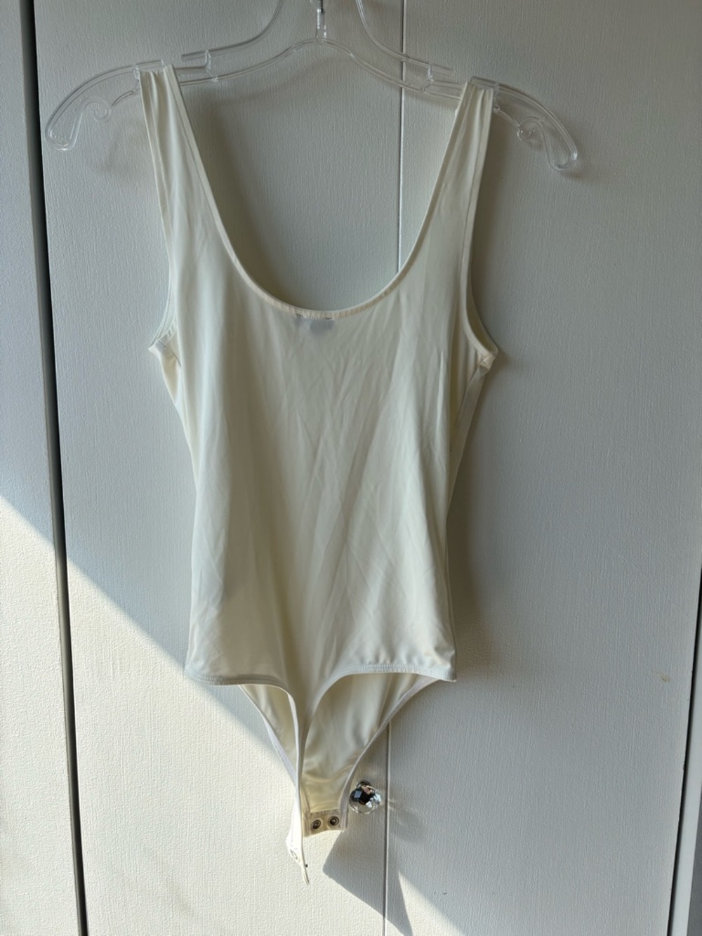 Express Body Contour Cream Scoop Neck Bodysuit Size XS - Picture 2 of 3
